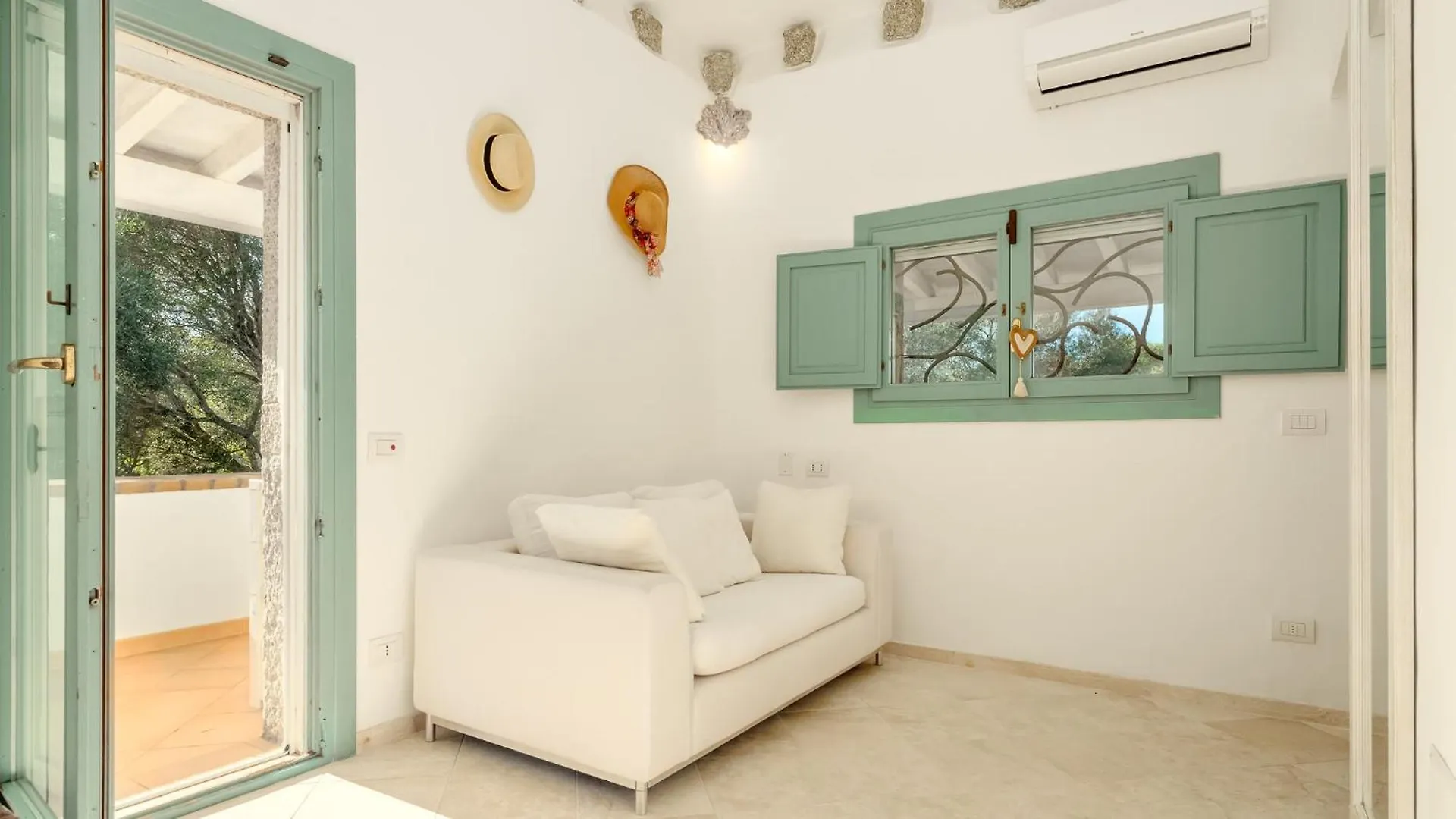 Villa Typha 10, Emma Villas Arzachena Italy